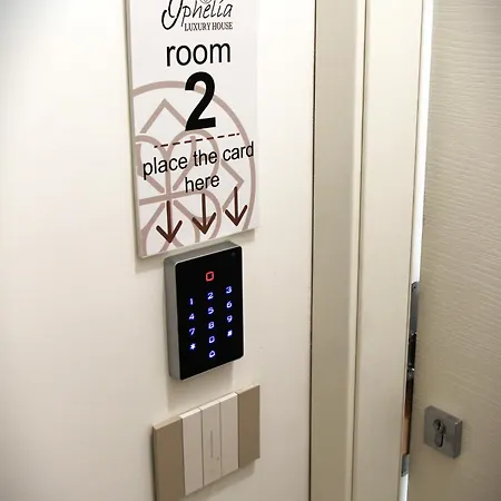 Ophelia - Luxury House Gasthuis Ioppolo Giancaxio